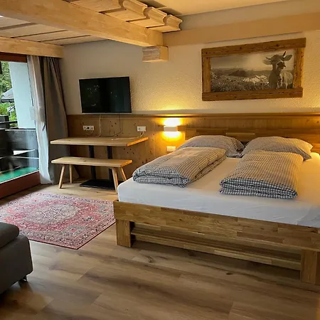 Kronenlodge بيت خشبي سيفيلد ان تيرول