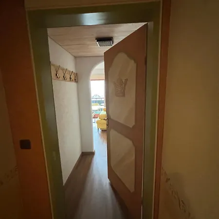 بيت خشبي Kronenlodge